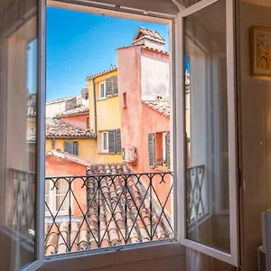 Spacious And Bright Flat Close To The Beach : Heart Of Old Nice