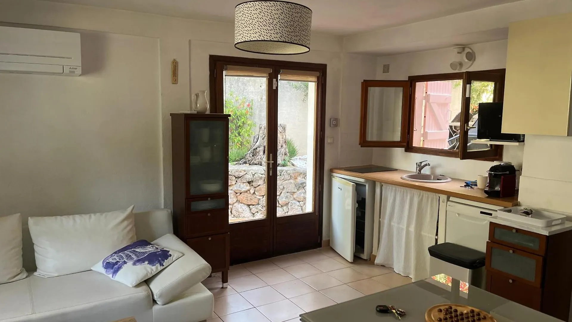 Petit Paradis 10 Rue Henry De Bournazel 06300 Nice 0*,  France